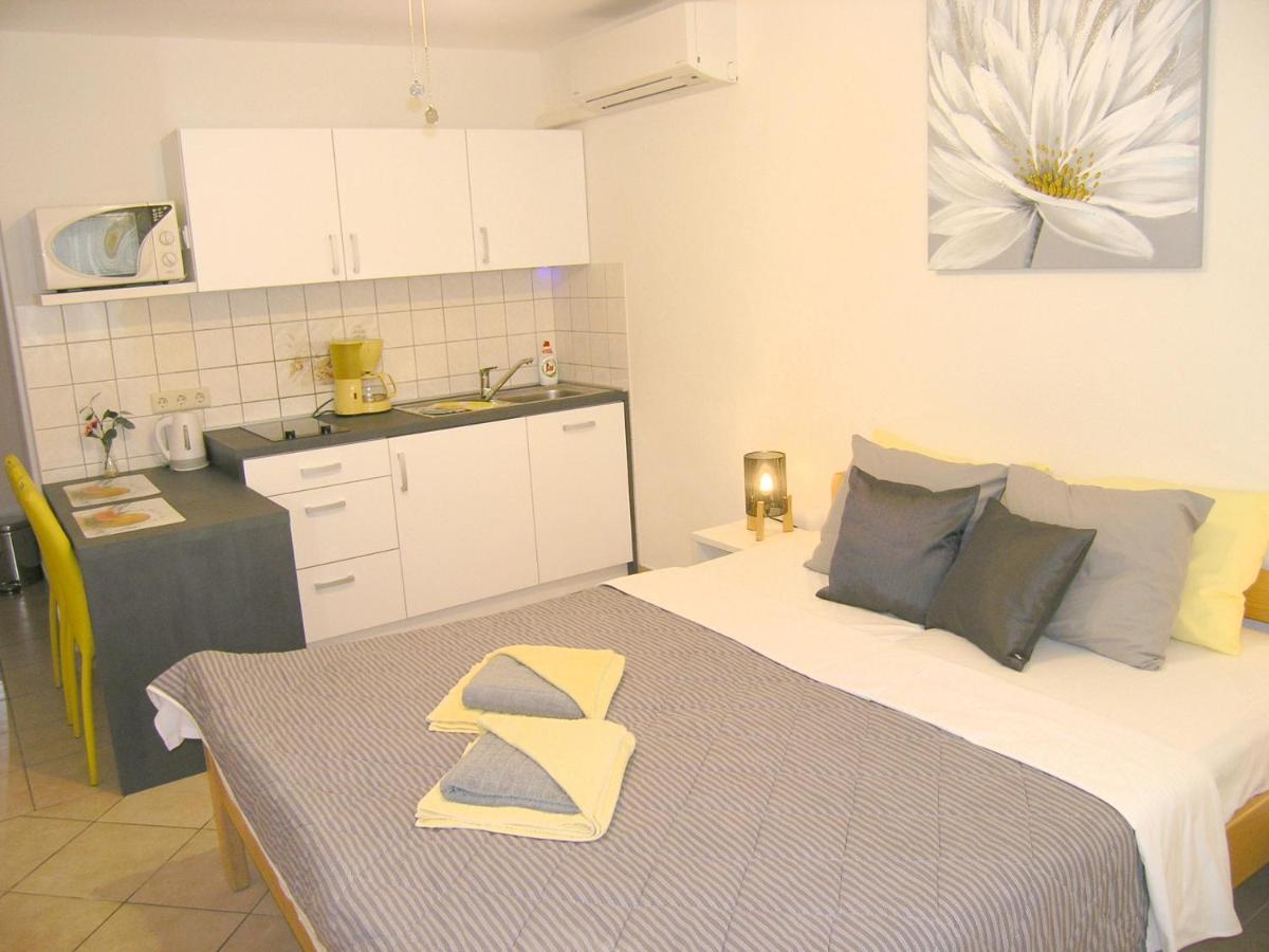 Apartmani Zganec バスカ エクステリア 写真