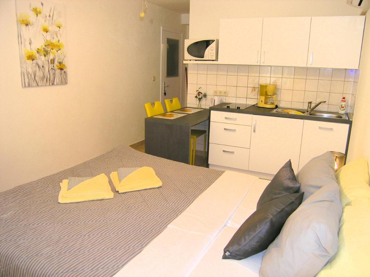 Apartmani Zganec バスカ エクステリア 写真
